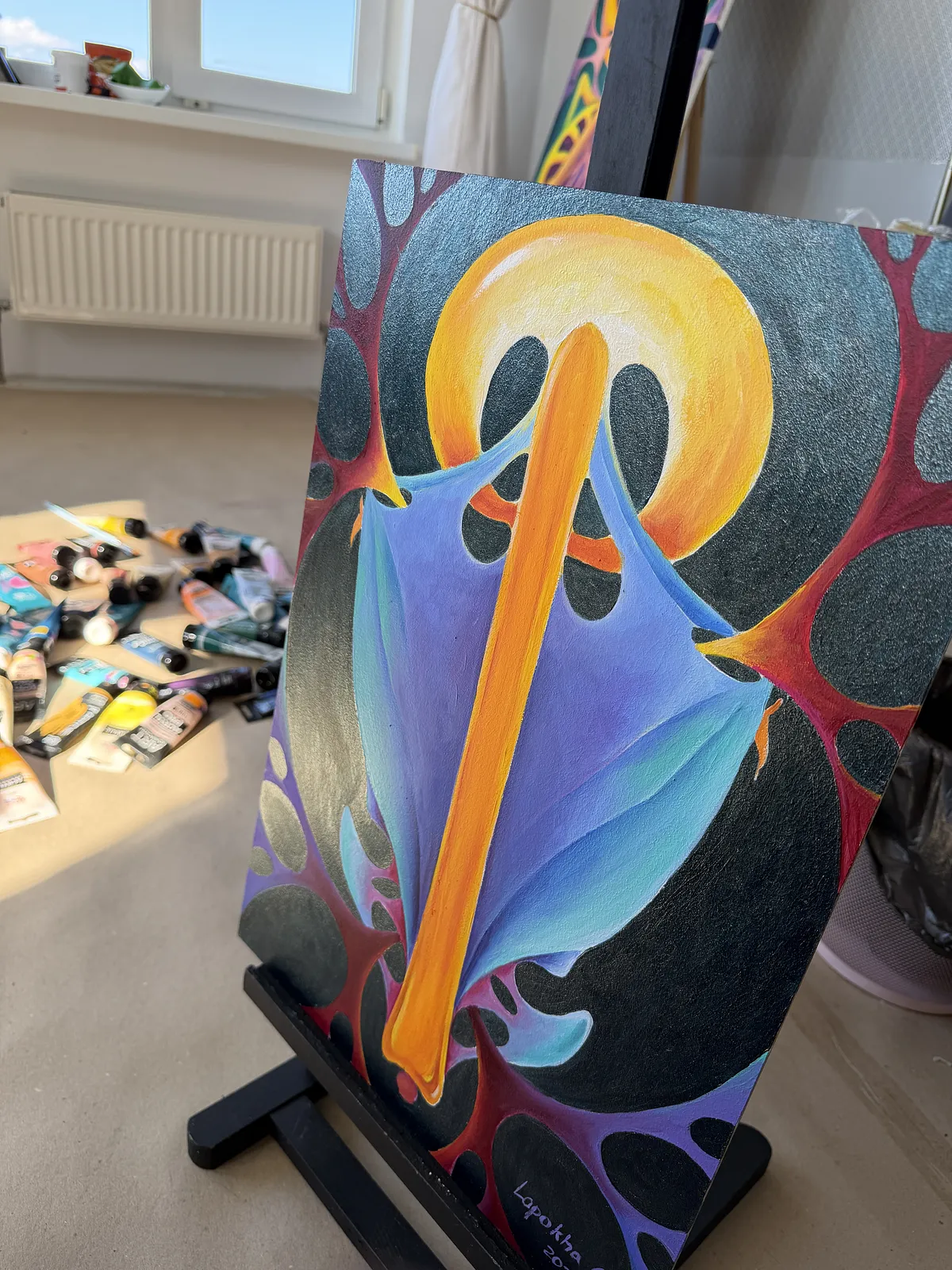 Image of Увібрати світло by Oksana Lopokha, size: 35х50, made of Акрил, МДФ, Живопис medium, from Україна, part of the Фігури series, priced at $400 Photo 4 of 6.